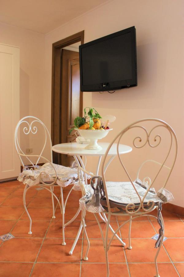 B&B Country Chic Vico Equense Bagian luar foto