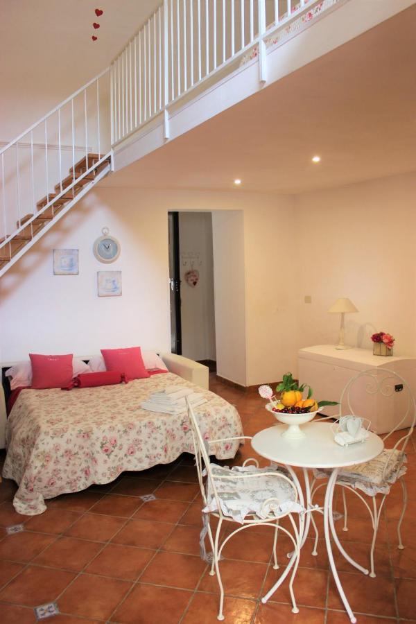 B&B Country Chic Vico Equense Bagian luar foto