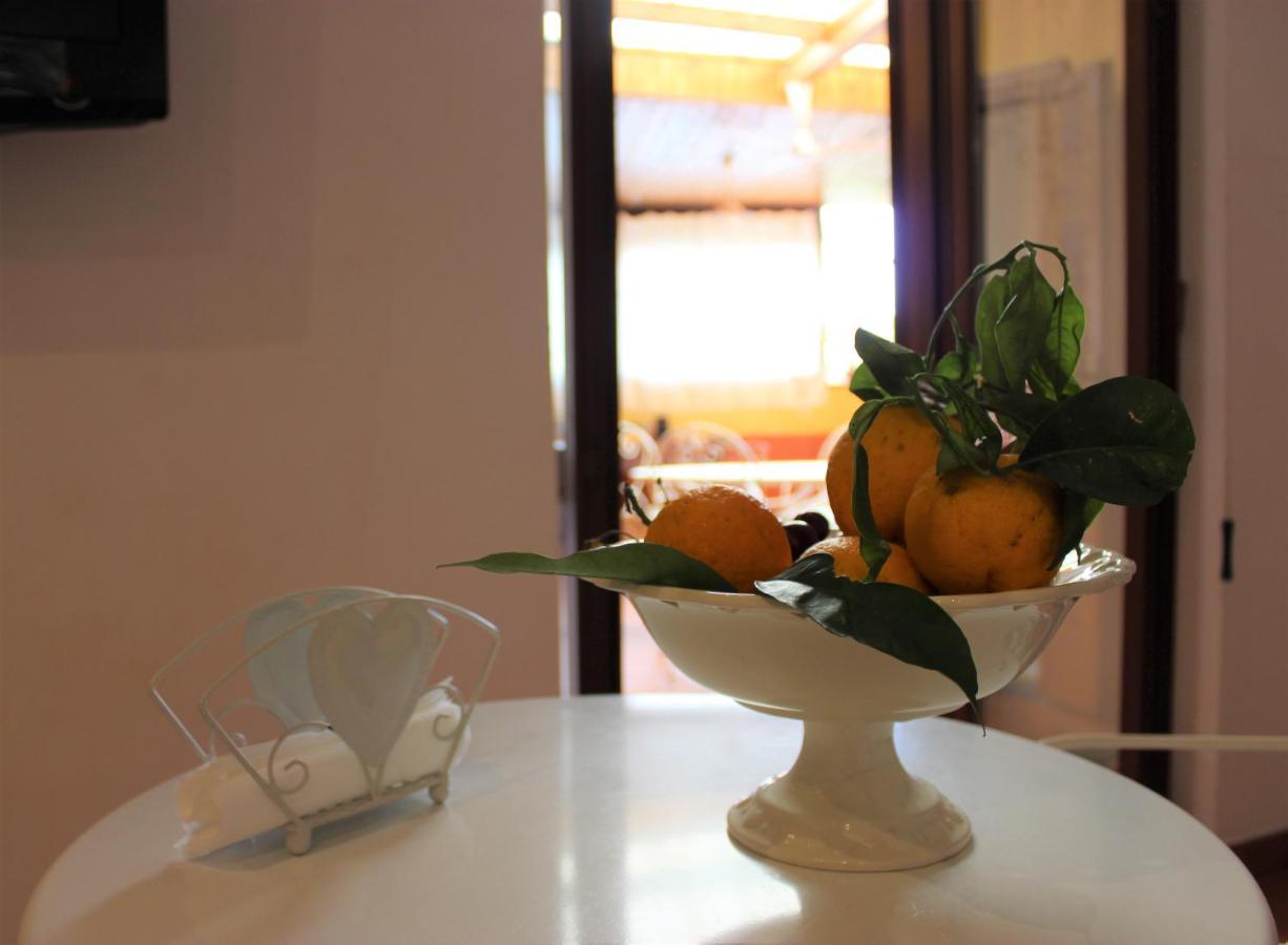B&B Country Chic Vico Equense Bagian luar foto